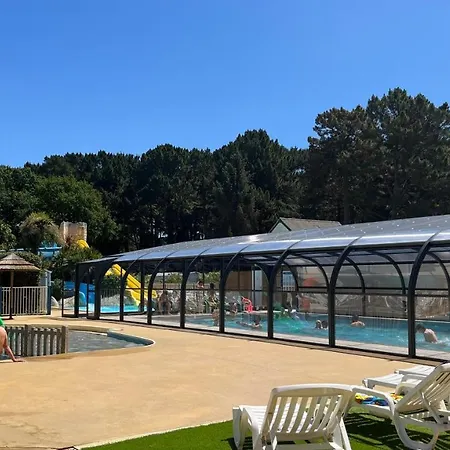 Sunelia Le Petit Bois אתר קמפינג Mesquer