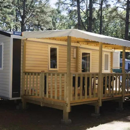 Sunêlia Le Petit Bois Parque de Campismo
