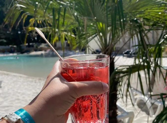 Sunelia Le Petit Bois Kamp alanı *